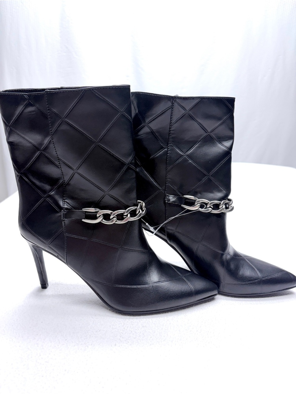Chinese Laundry Elisha Booties Womens 6.5 Black Quilted Chain Stiletto NWOT